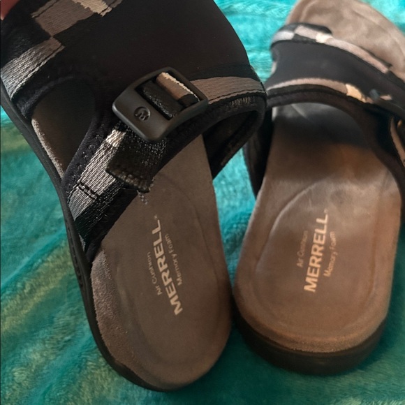 Nearly New Merrell Sandals - Picture 3 of 6